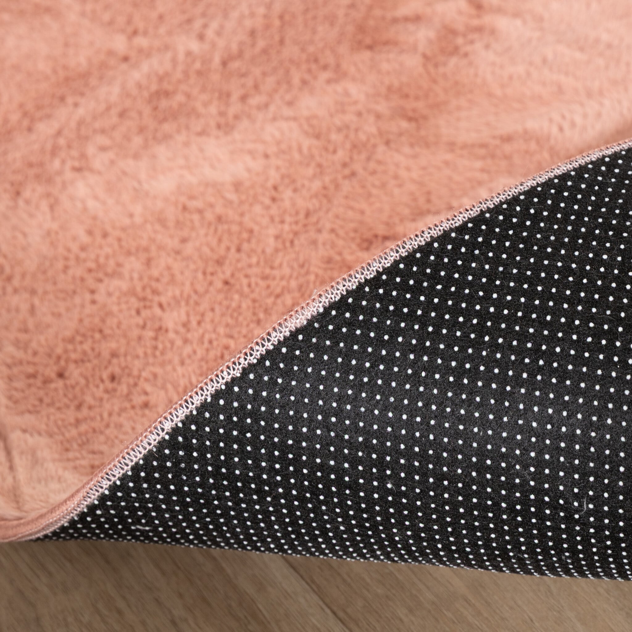 Round Low-Pile Rug – Cozy Pink
