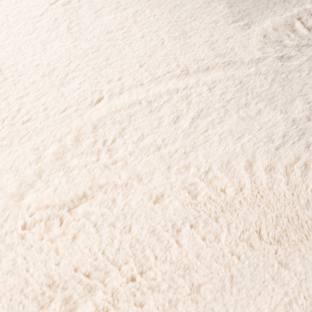 Round Low-Pile Rug - Cozy Cream