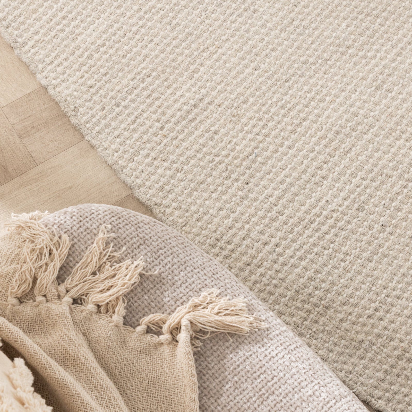 Irregular Rug - Bliss Cream/White