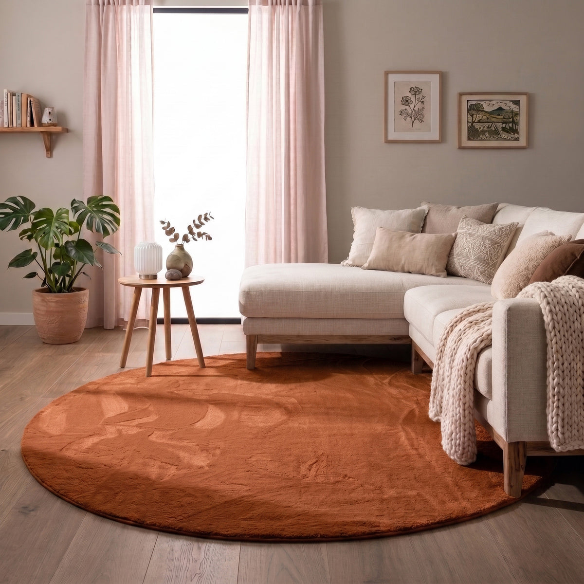 Round Low-Pile Rug – Cozy Terracotta